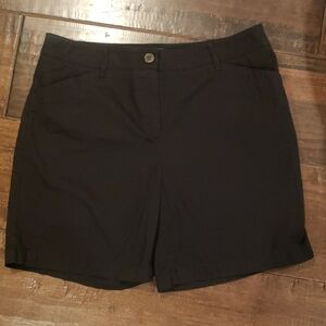 Elegant Black Women's Talbot Bermuda Shorts In Size 10